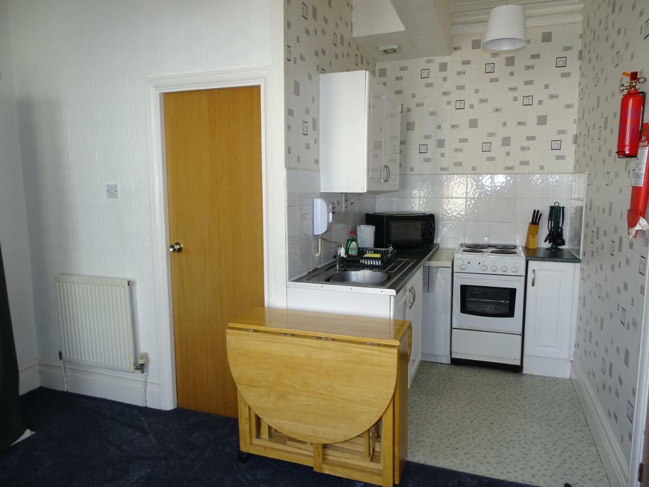 Beeton Villas Holiday Apartments Μπλάκπουλ Εξωτερικό φωτογραφία