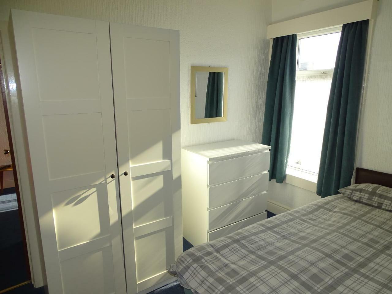 Beeton Villas Holiday Apartments Μπλάκπουλ Εξωτερικό φωτογραφία