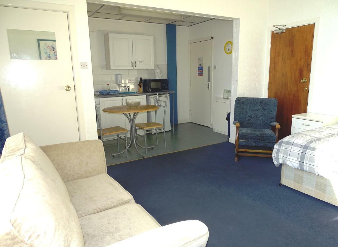 Beeton Villas Holiday Apartments Μπλάκπουλ Εξωτερικό φωτογραφία