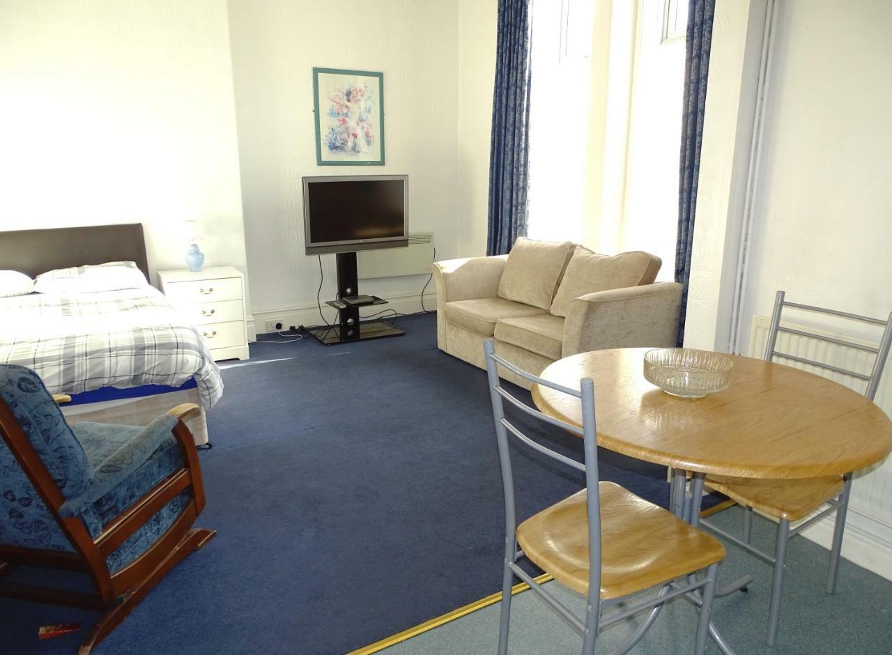 Beeton Villas Holiday Apartments Μπλάκπουλ Εξωτερικό φωτογραφία
