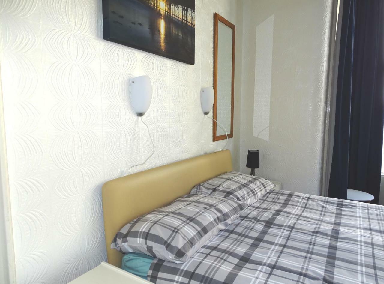 Beeton Villas Holiday Apartments Μπλάκπουλ Εξωτερικό φωτογραφία