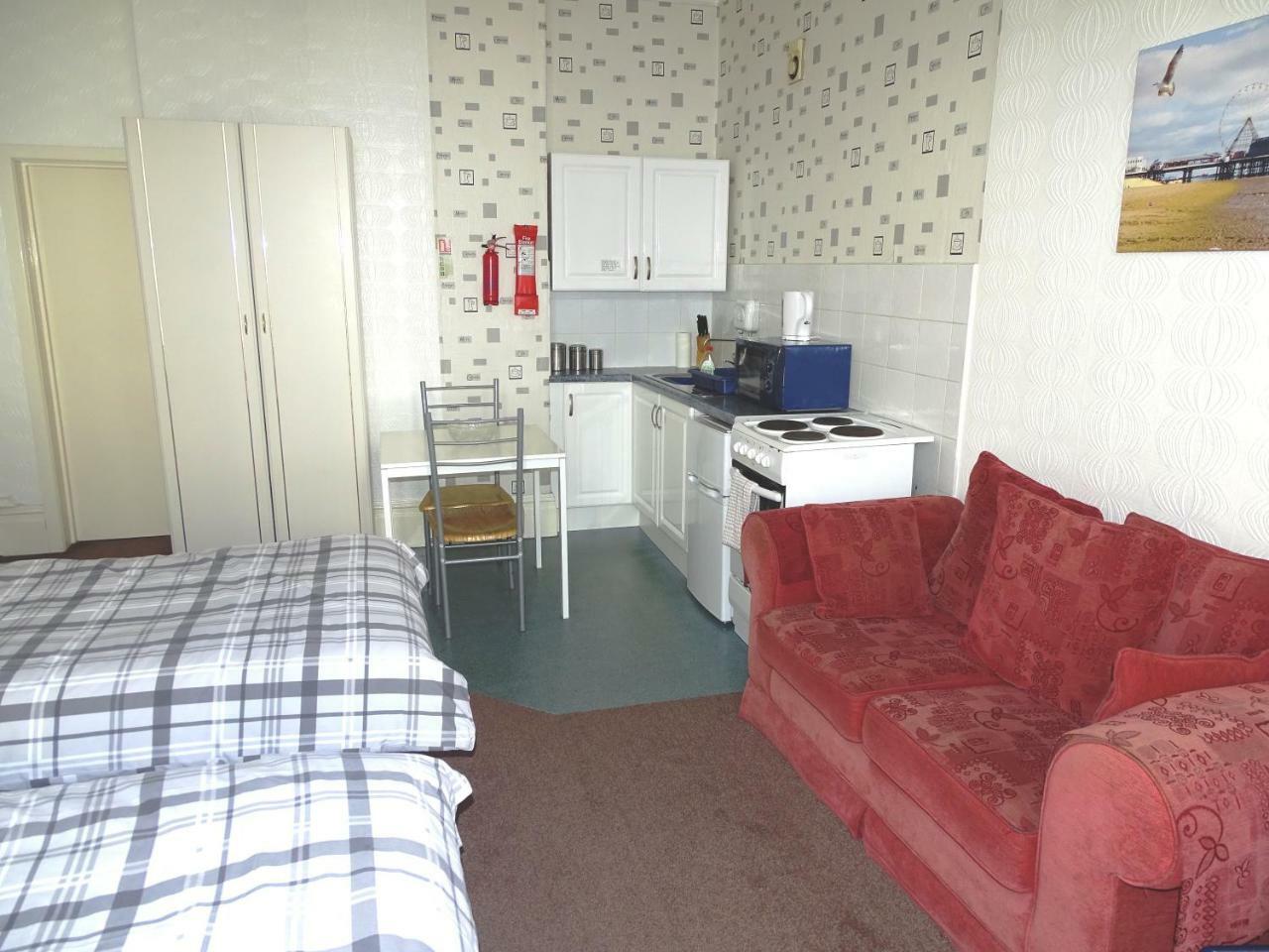 Beeton Villas Holiday Apartments Μπλάκπουλ Εξωτερικό φωτογραφία